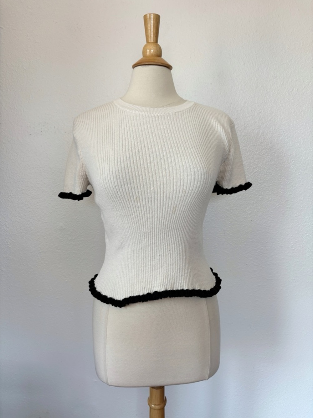 Cream Ribbed Short Sleeve Top with Black Ruffle Trim